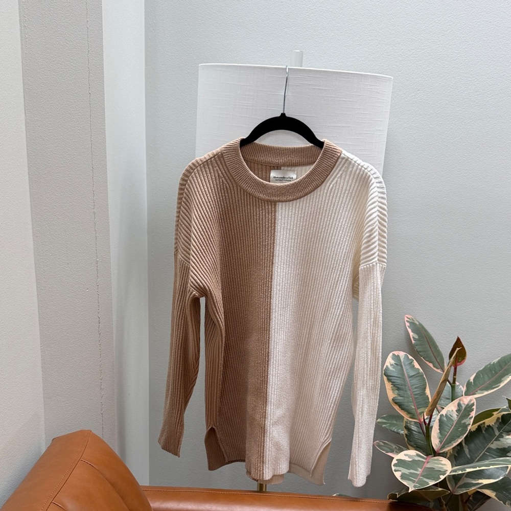 Abercrombie & Fitch Two-Tone Sweater - Beige and Cream
